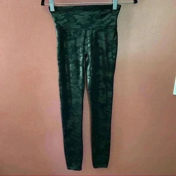 SPANX Faux Leather Camo Leggings - Picture 1 of 8